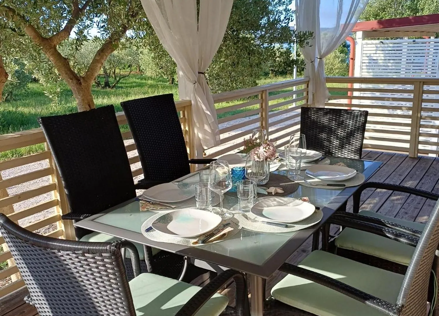 Gutti'S Mobilehome Biograd Na Moru Croácia